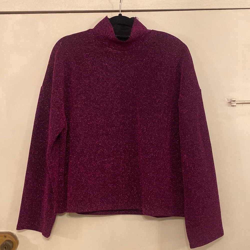 ZARA Beautiful burgundy lurex knit LADIES TOP IN Sz. medium- New without tags